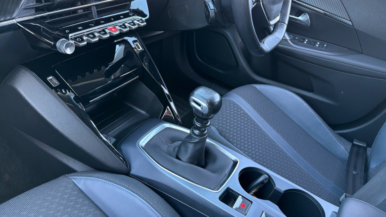 Peugeot 2008 1.2 PureTech Allure Premium 5dr Petrol Estate